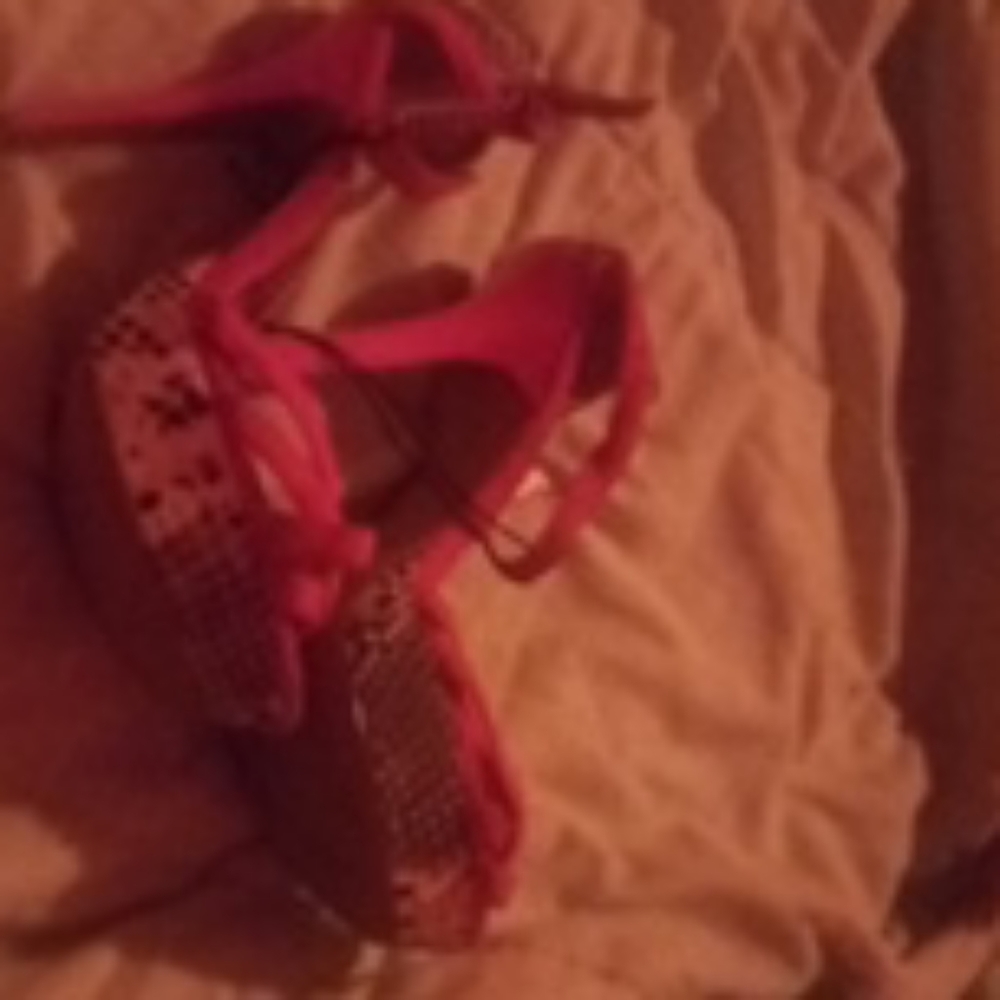 High heels - Picture 3 of 4